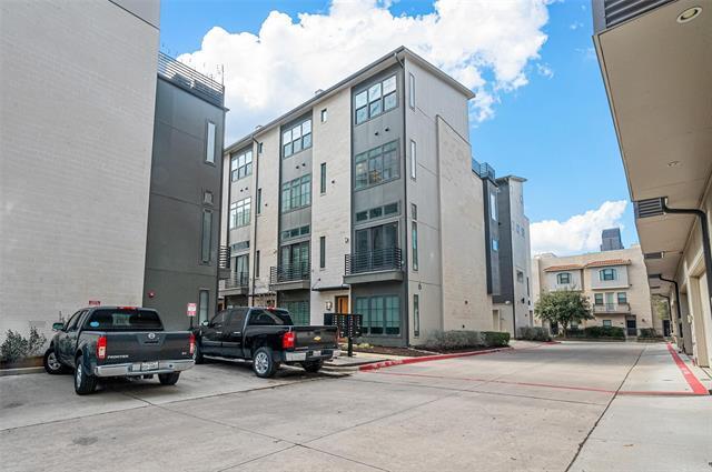 3200 Ross Ave in Dallas, TX - Building Photo - Building Photo