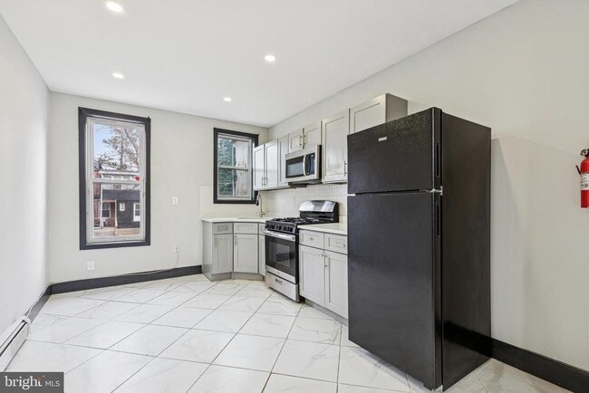 property at 5221 Linden Heights Ave