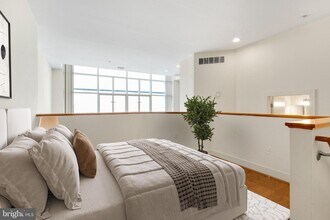 23 S 23rd St, Unit 3E in Philadelphia, PA - Foto de edificio - Building Photo