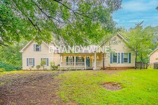 205 Oak Shores Dr in Mcdonough, GA - Building Photo