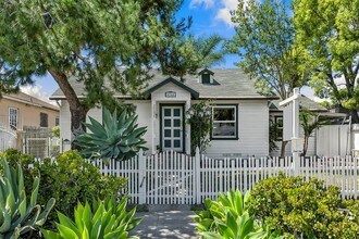 4244 Poplar St in San Diego, CA - Foto de edificio - Building Photo