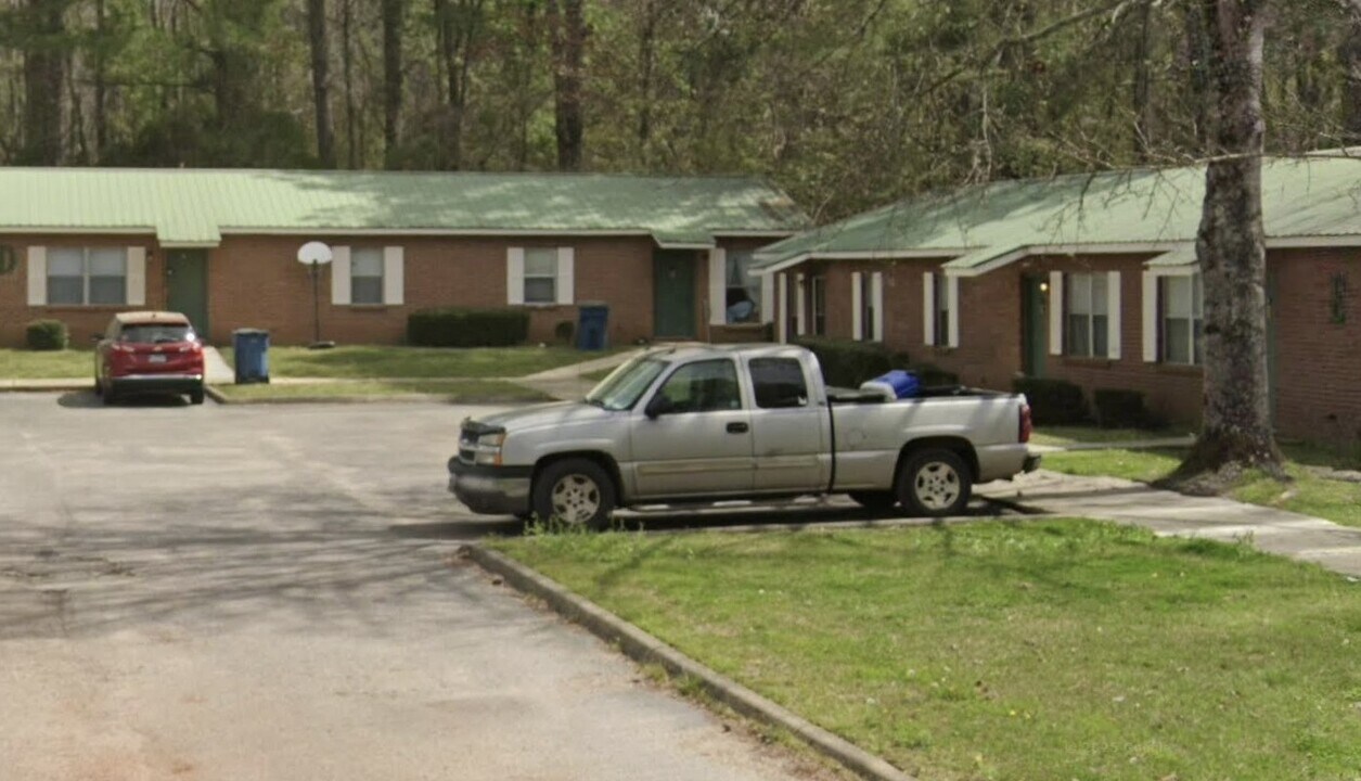 307 Casey Woods St in Georgiana, AL - Building Photo