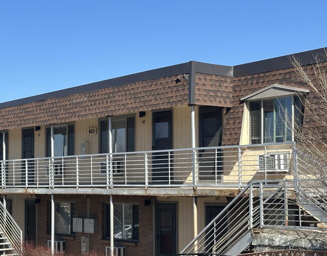 Winona Apartments in Denver, CO - Foto de edificio - Building Photo