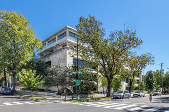 Apartment Portion- floors 4-5 in Washington, DC - Building Photo - Building Photo