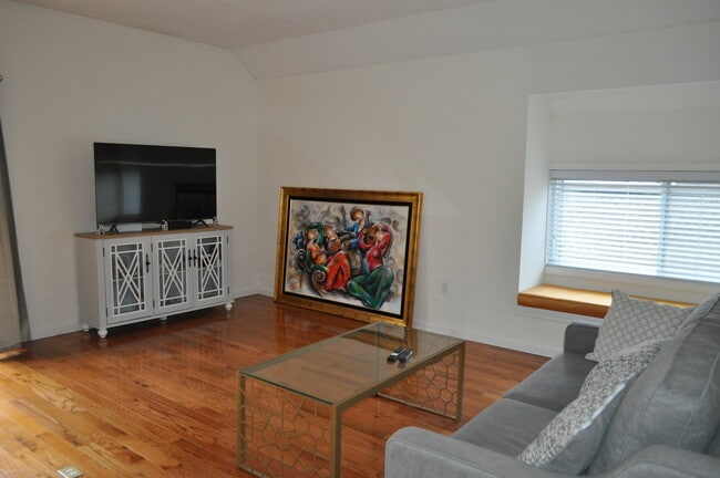 29 Crocus Ln in Avon, CT - Building Photo - Building Photo