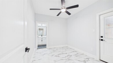 3415 Daphne St in Houston, TX - Building Photo - Building Photo