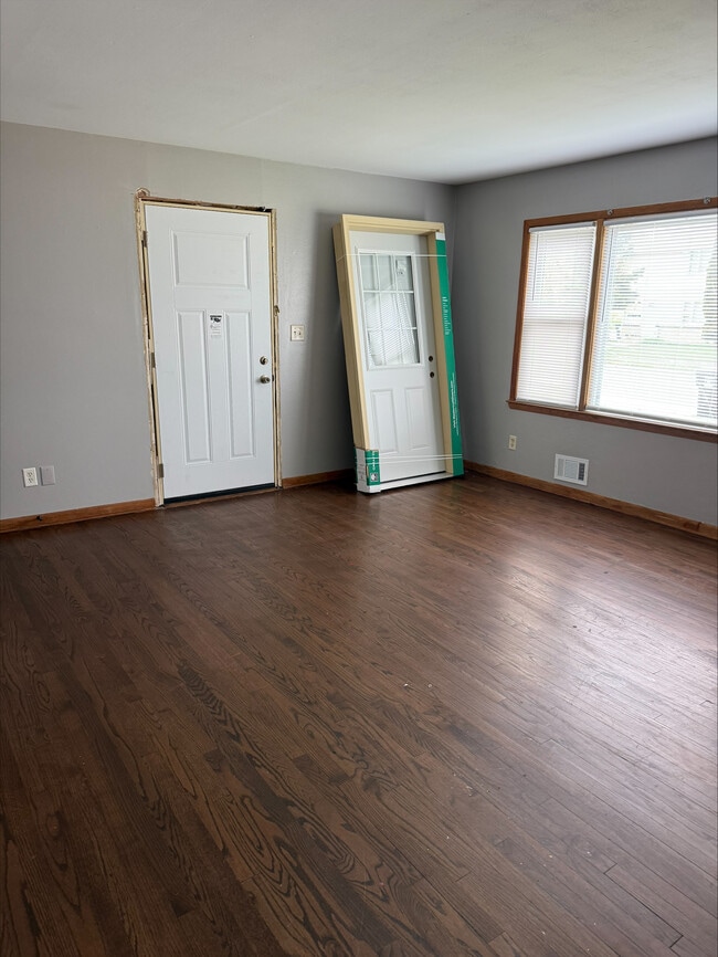 3619 10th Ave, Unit 3621 10th Ave Racine Lower Unit in Racine, WI - Building Photo - Building Photo