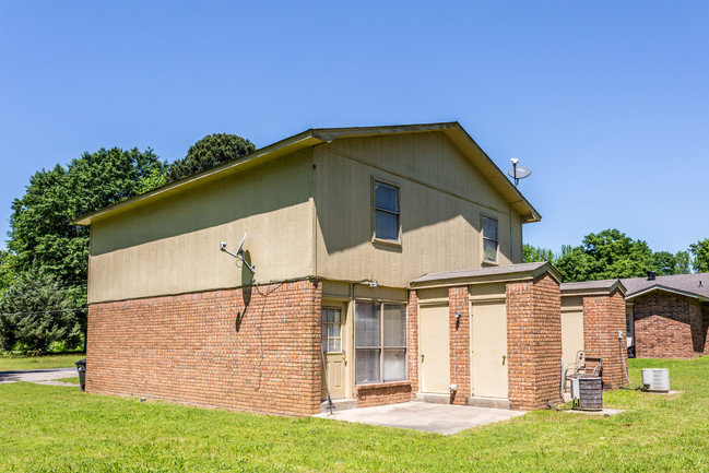 705-707 S Spring St in Jacksonville, AR - Building Photo - Building Photo