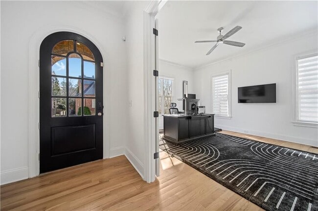 1796 Buckhead Valley Ln NE in Atlanta, GA - Foto de edificio - Building Photo