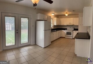 321 Mary Ln in Warner Robins, GA - Building Photo - Building Photo