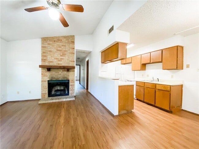 2903 Burning Oak Dr in Austin, TX - Building Photo - Building Photo