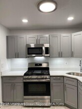 21 Augusta Ct in Freehold, NJ - Building Photo - Building Photo