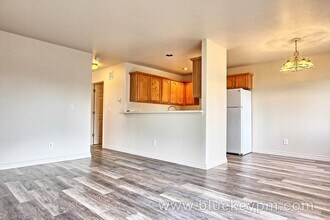 7310 NE 14th Ct in Vancouver, WA - Building Photo - Building Photo