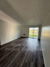 3849 NE 152nd Ave in Portland, OR - Building Photo - Building Photo