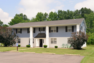 Colonial Terrace Apartments in Amelia, OH - Building Photo - Building Photo