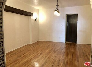 459 N Orange Dr in Los Angeles, CA - Building Photo - Building Photo