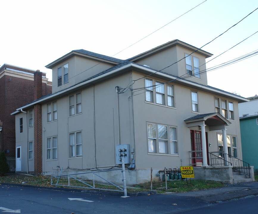 1107 Lafayette St in Scranton, PA - Foto de edificio