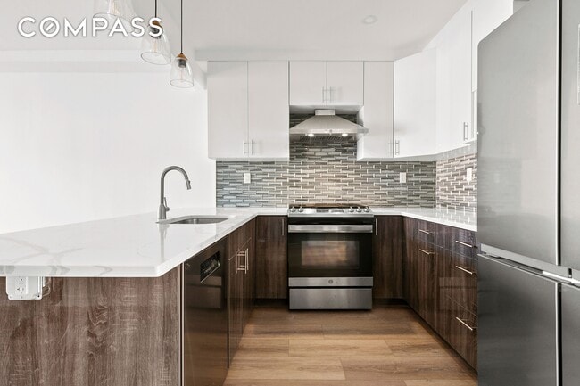 176 12th St in Brooklyn, NY - Building Photo - Building Photo