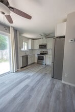 921 Church St, Unit 921 in Bohemia, NY - Building Photo - Building Photo