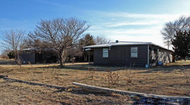 6701 Us-84 in Shallowater, TX - Foto de edificio - Building Photo