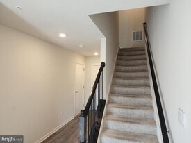 4 Axios Wy in Rosedale, MD - Building Photo