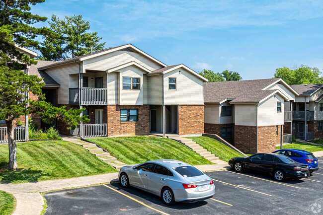 Keeneland Downs Apartments in Columbia, MO - Foto de edificio - Building Photo