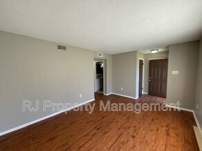 5580 Apple Blossom Dr in Memphis, TN - Building Photo - Building Photo