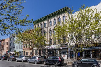 181 Knickerbocker Ave in Brooklyn, NY - Foto de edificio - Building Photo