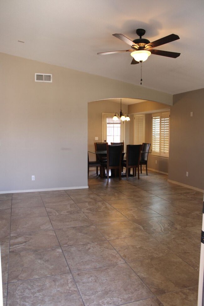 3713 Loma Esteban in El Paso, TX - Building Photo - Building Photo