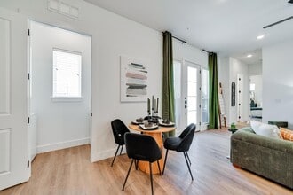 1601 Mustang Dr in Marble Falls, TX - Building Photo - Building Photo