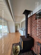 35285 Hill St in Pacific City, OR - Building Photo - Building Photo