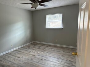 3104-3112 Springfield Dr in Louisville, KY - Building Photo - Building Photo