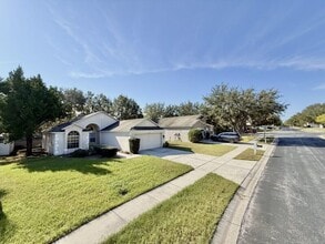 5431 Ayrshire Dr in Spring Hill, FL - Building Photo - Building Photo