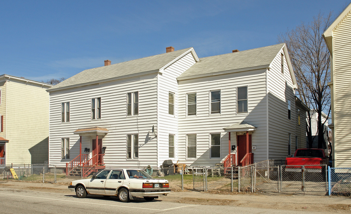 318 Lake Ave in Manchester, NH - Foto de edificio