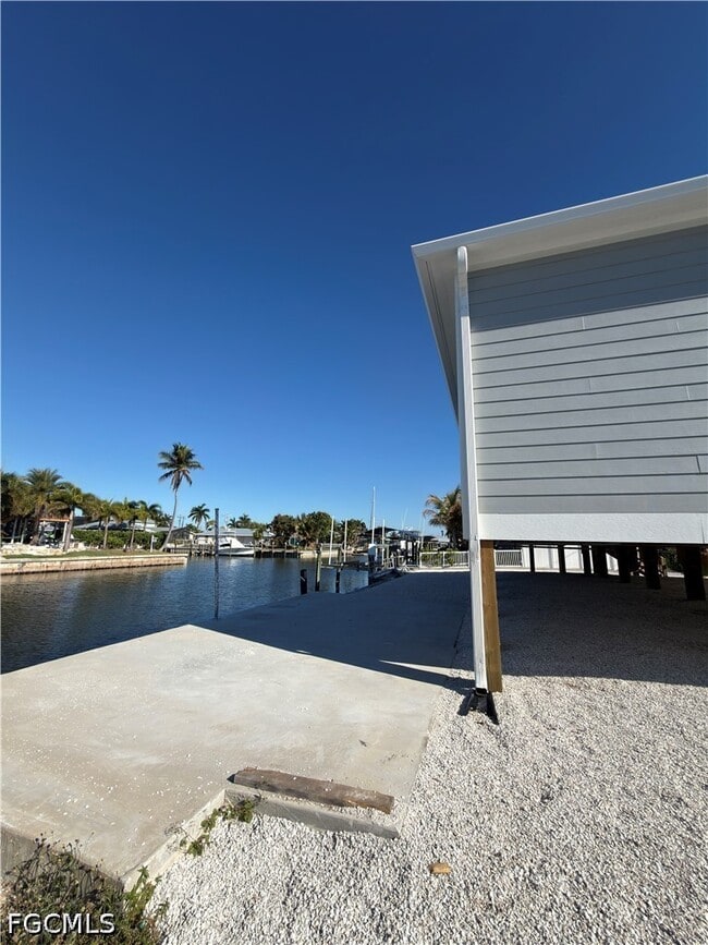 2381 Oleander St in Saint James City, FL - Building Photo - Building Photo