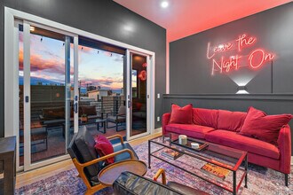 1011 12th Ave S-Unit -ID1312340P in Nashville, TN - Building Photo - Building Photo