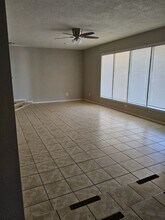 2535 Desert Dr in Las Cruces, NM - Foto de edificio - Building Photo