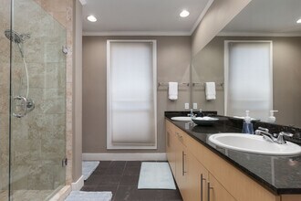4414 Cedar Springs Rd in Dallas, TX - Building Photo - Building Photo