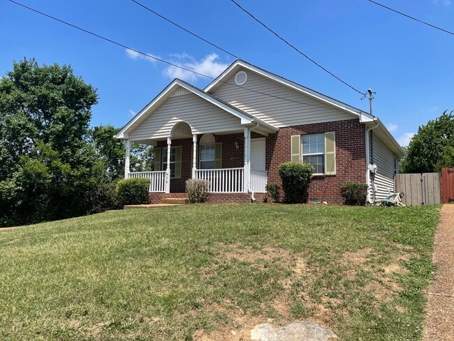 428 Newton Ct in Nashville, TN - Building Photo - Building Photo