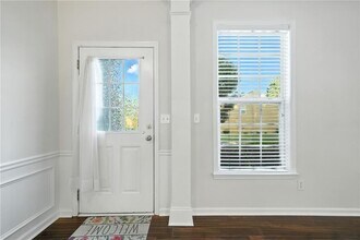 215 Friars Head Dr NE in Suwanee, GA - Building Photo - Building Photo
