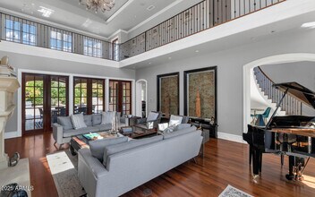 6032 E Lincoln Dr in Paradise Valley, AZ - Building Photo - Building Photo