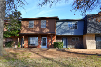 1821-1835 Cherry Stone St in Norman, OK - Building Photo - Building Photo