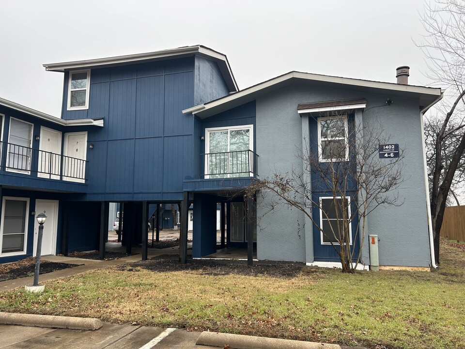 Treehouse in Arlington, TX - Foto de edificio