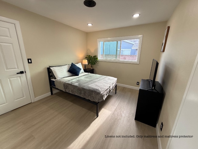 property at 6382 Yale Cir
