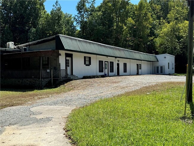 1433 Old Hwy 5 S in Ellijay, GA - Building Photo - Building Photo