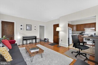 1320 Butler Pike in Conshohocken, PA - Building Photo - Building Photo