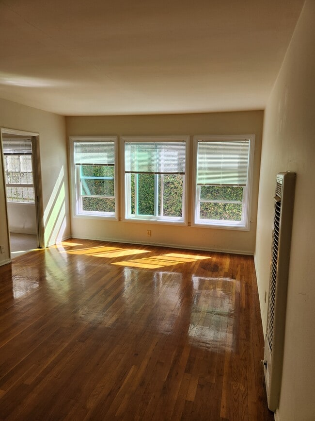 property at 150 N Catalina St