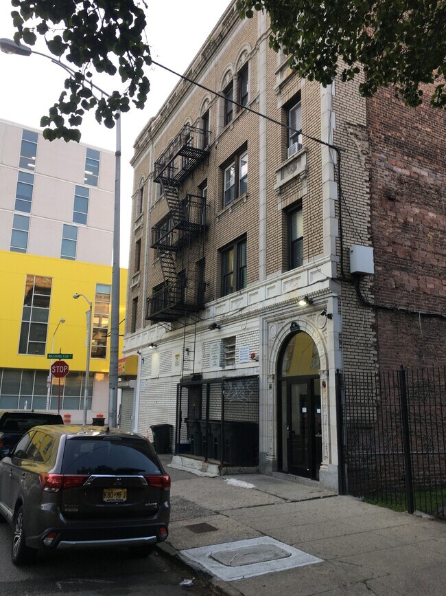 49 Hill St Apartments and Nearby Newark Apartments For Rent Newark, NJ