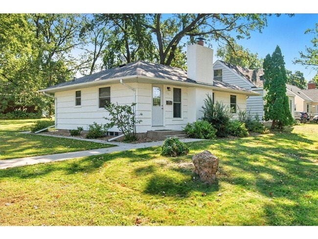 property at 3101 Texas Ave S