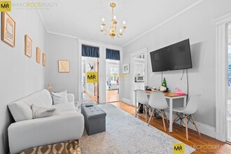 282 Newbury St, Unit #14 in Boston, MA - Building Photo - Building Photo